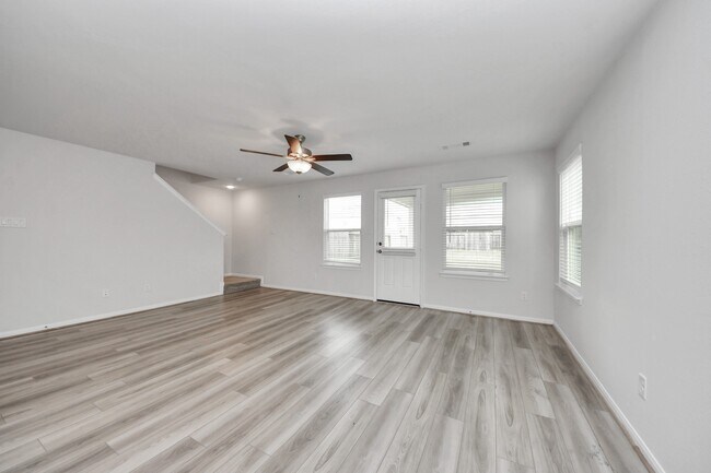 Building Photo - 7027 Cedar Breeze Ct