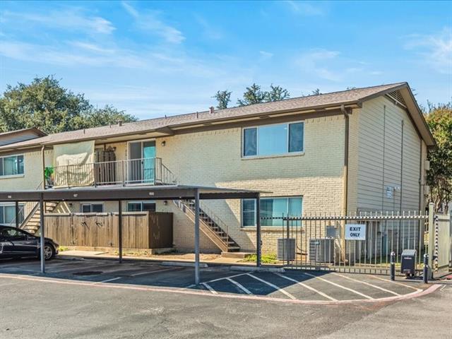 Building Photo - 10650 Steppington Dr