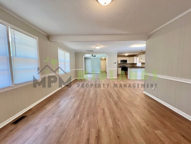 Building Photo - 202 Partridge Dr