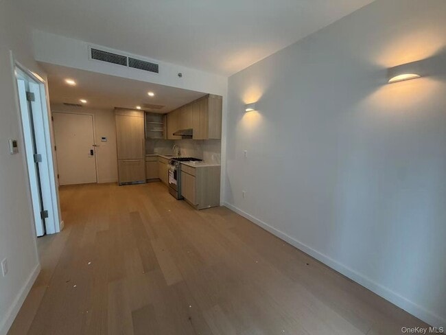Building Photo - 33-71 Prince Street Unit 6A