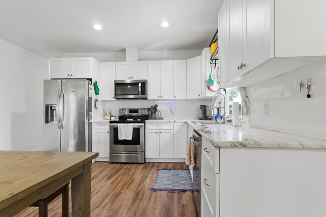 Building Photo - 3203 N Bailey St