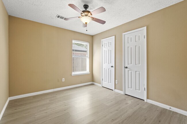 Building Photo - 4411 Leyland Dr