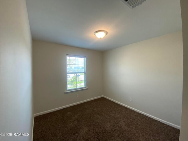 Building Photo - 15819 Olive Grv Dr