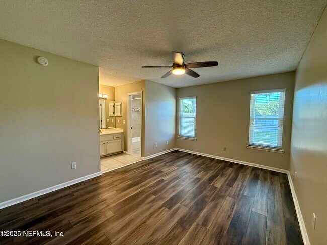 Building Photo - 4578 Blue Stream Ln N