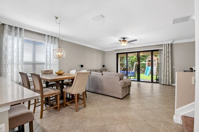 Building Photo - 9062 Gulf Cove Dr