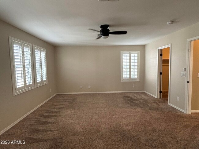 Building Photo - 948 S Huish Dr