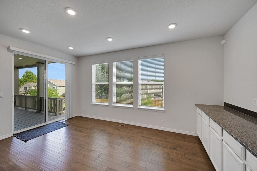 Building Photo - 8786 Larch Trl