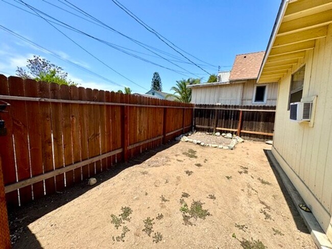 Building Photo - Old World Charm 2 bedroom / 1 bath