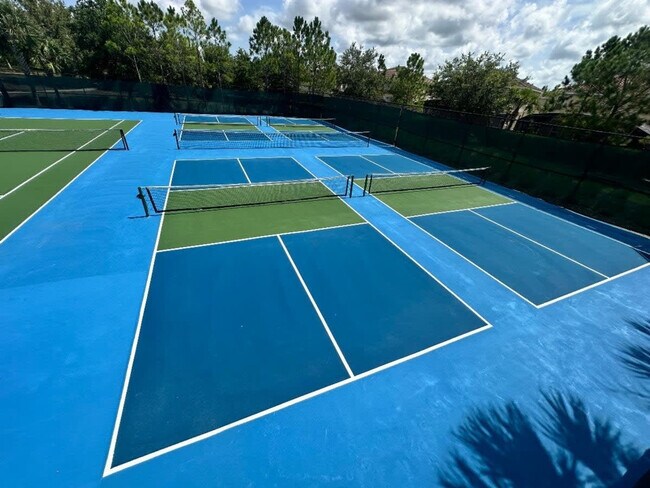 Building Photo - 4799 Terrasonesta Dr