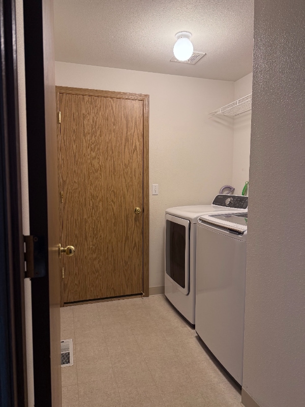 Building Photo - 109 Wilshire Way