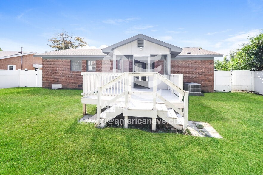 Building Photo - 106 Kingsnoll Dr