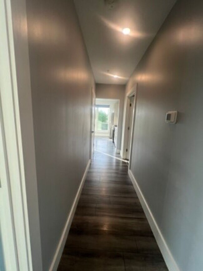 Building Photo - 2 Bed 2 Bath - South Boston - 6/1    (0.22...