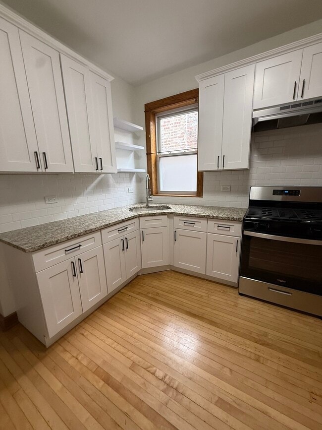 Building Photo - 2306 S Marshall Blvd