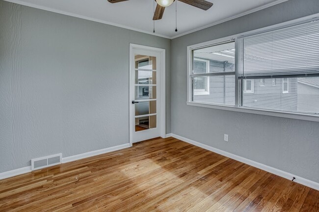 Building Photo - 7071 Izard St