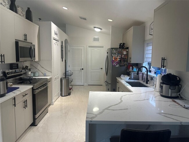 Building Photo - 21102 SW 92nd Ct