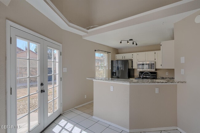 Building Photo - 12110 Sal Rasura Ct