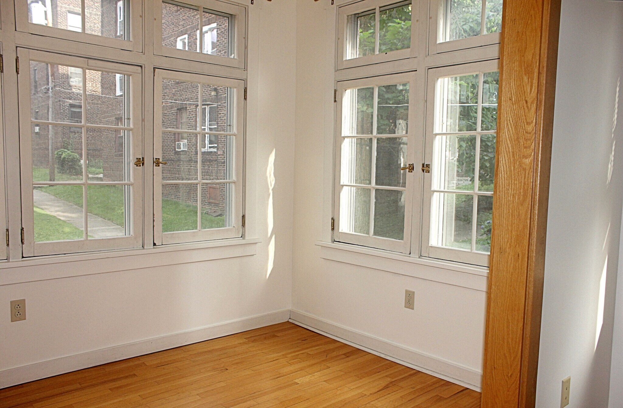 sun room - 5840 Alderson St