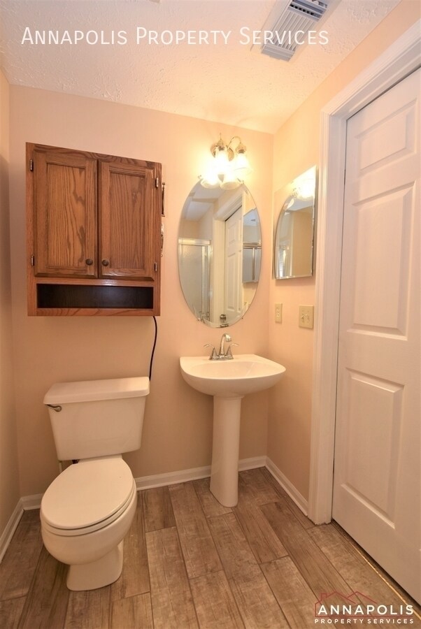 Building Photo - 626 Jupiter Hills Ct