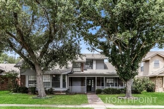 Building Photo - 4 BR/3BA | Newly Renovated Single Family Home |2-Car Covered Parking | Nice backyard!