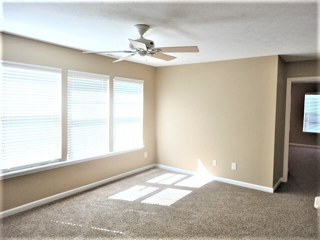 Building Photo - 5780 W Port Dr