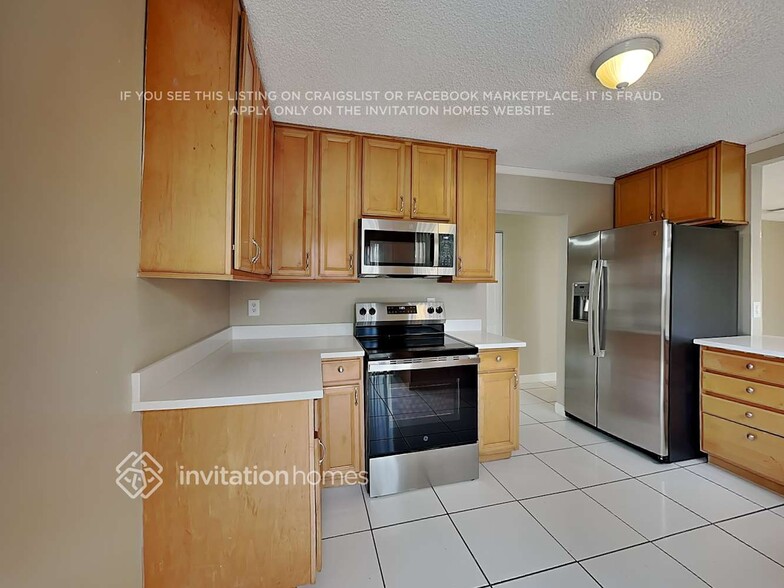 Building Photo - 11357 SW 161st Pl