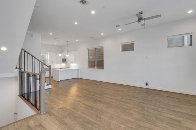 Building Photo - 1526 Chestnut St