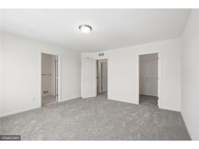 Building Photo - 9669 4th St Ln N