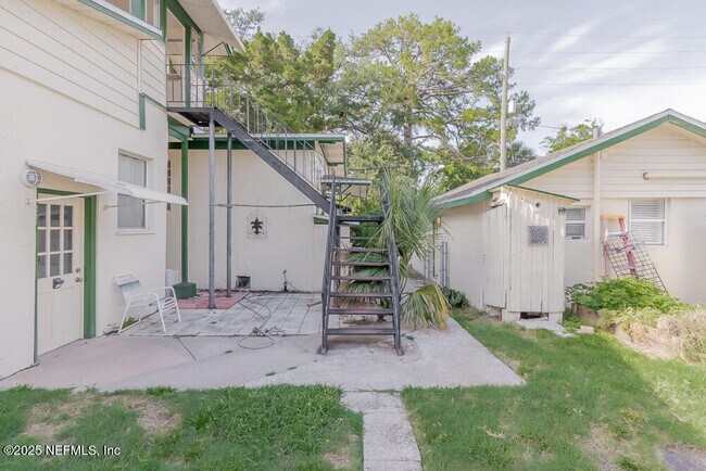Building Photo - 1806 Landon Ave