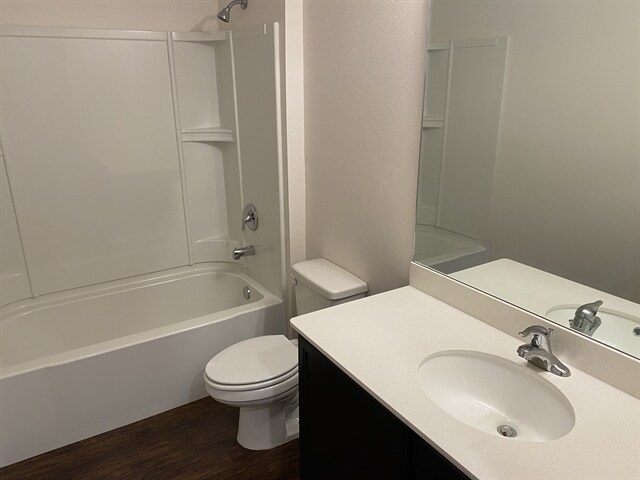 Building Photo - 1116 Brenton Leaf Dr