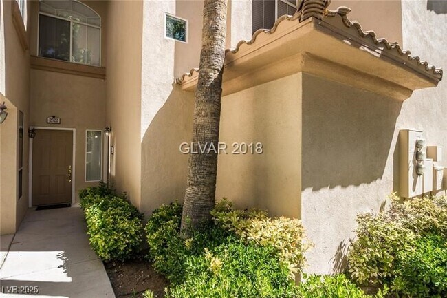 Building Photo - 2050 W Warm Springs Rd