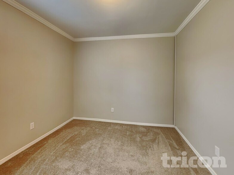 Building Photo - 3009 Softwind Dr