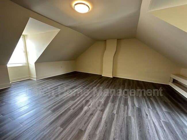 Building Photo - 326 Beaver St