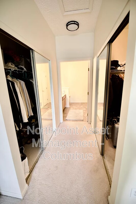 Building Photo - 2568 Greenlefe Dr