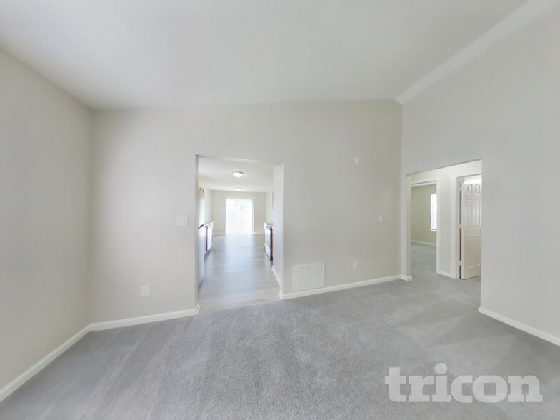 Building Photo - 643 Rocky Meadow Dr