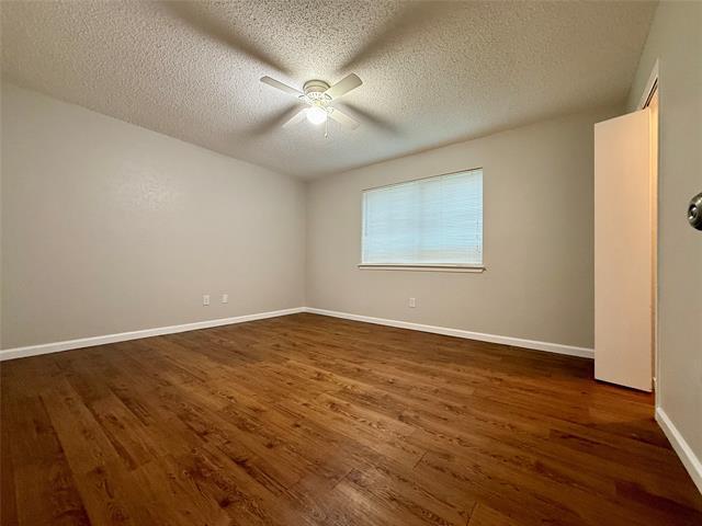 Building Photo - 1422 Bob White Dr