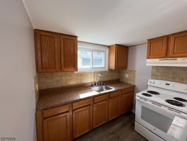 Building Photo - 604 Hardystonville Rd