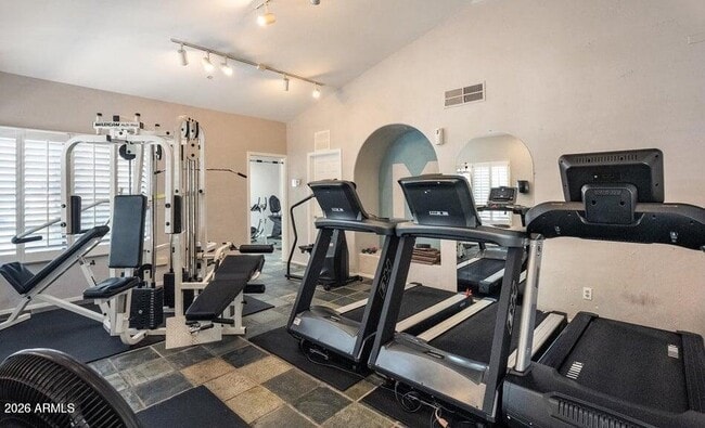 Building Photo - 6885 E Cochise Rd