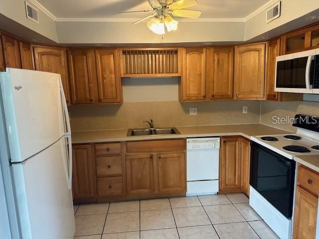 Building Photo - 6090 Village Cir S