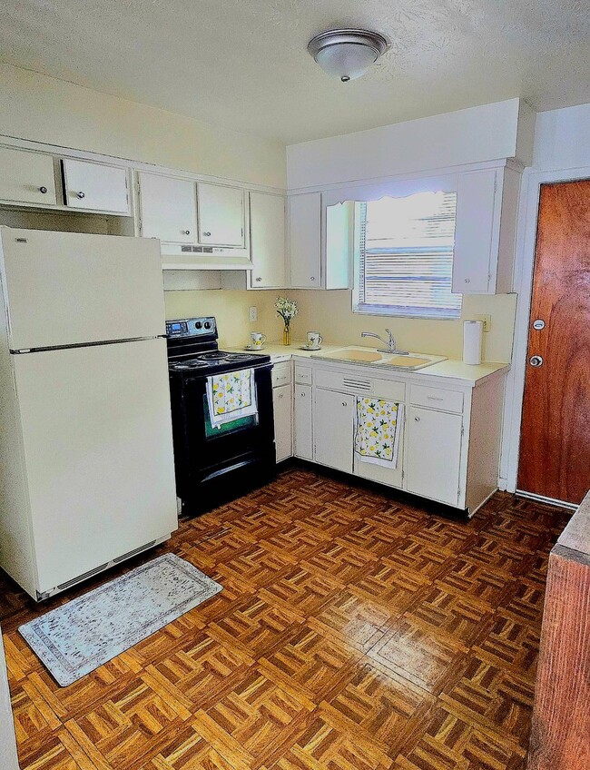 Building Photo - 7611 Arble Dr