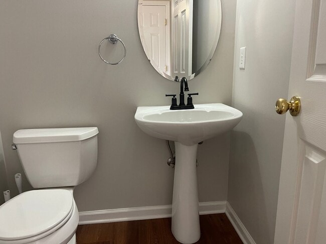 Building Photo - 3 Bed 2.5 Bath Nashville Opry Mills Area F...