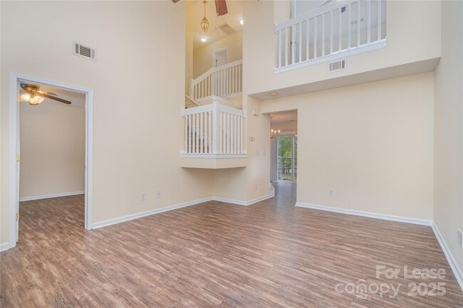 Building Photo - 16849 Greenlawn Hills Ct