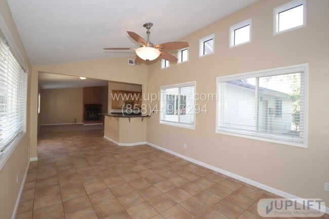 Building Photo - 3 bedroom 2.5 bathroom home in Ramona Coun...