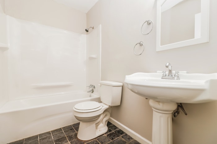 Building Photo - 98 Peppertree Ln