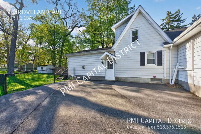 Building Photo - 7 Groveland Ave