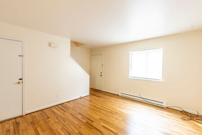 Building Photo - 223 Stribling Ave