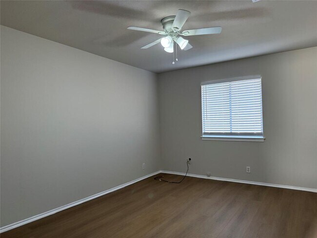 Building Photo - 16702 Tomcat Dr