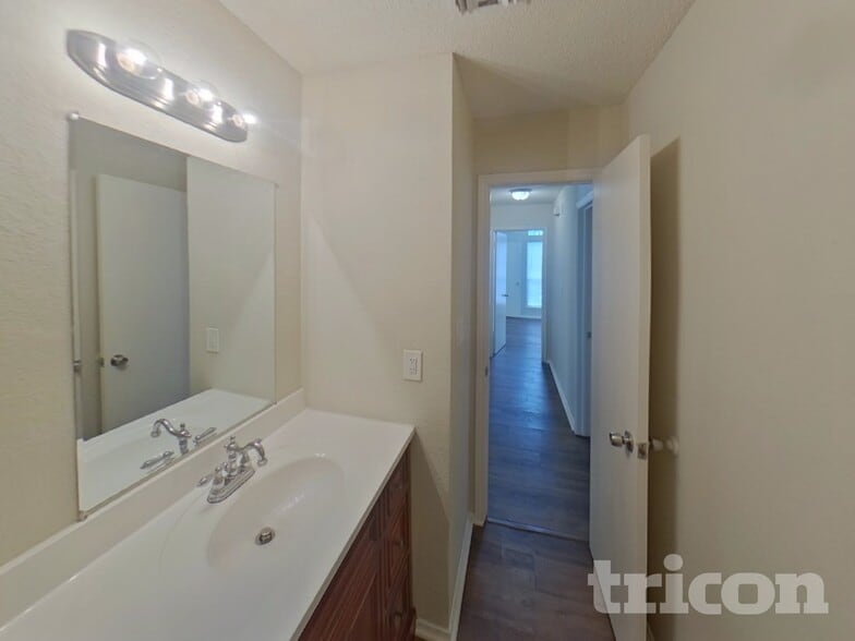 Building Photo - 602 Snapdragon Trail