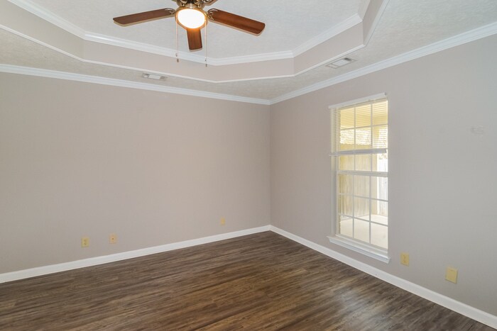 Building Photo - 120 Ridgeview Dr