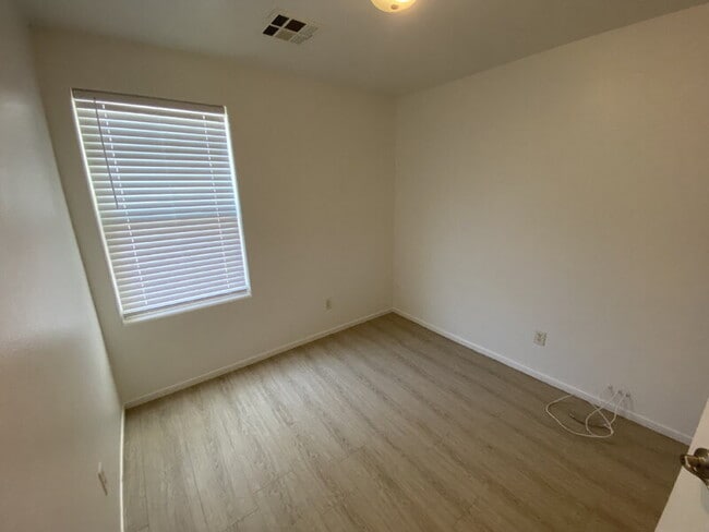 Building Photo - 1972 Joyful St