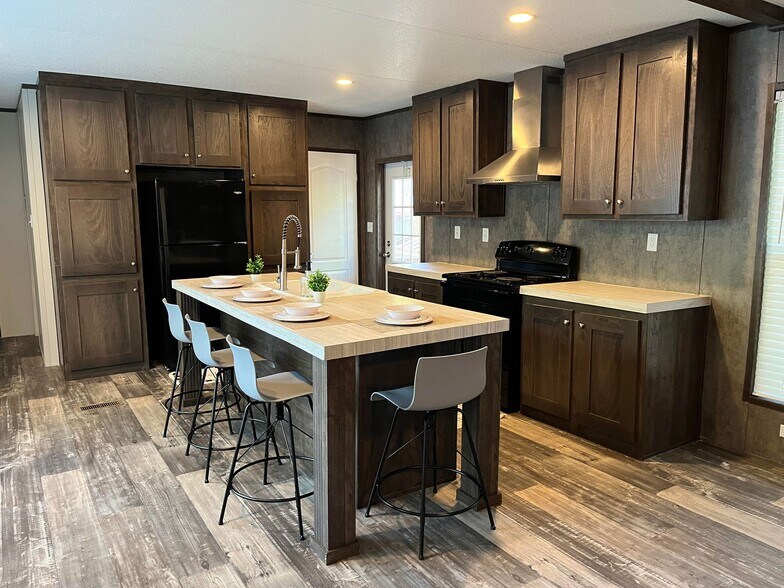 Building Photo - 111 Peggy St